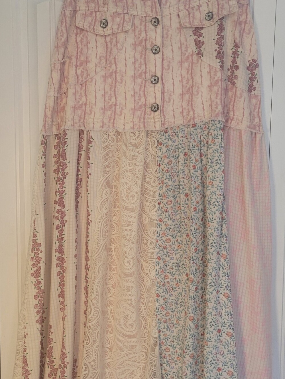 POL Patchwork/Pieced Denim/Lace/Multi-Prints Maxi Skirt, NWOT, S,  CHIC & UNIQUE - Picture 3 of 14